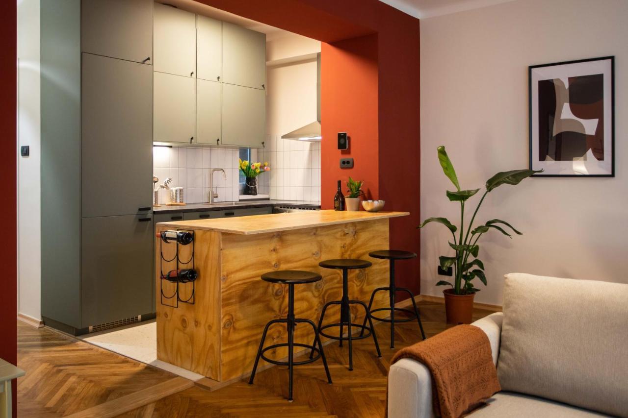 Design 1Bdr Apartment With Balcony 자그레브 외부 사진